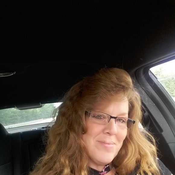 Meet your Posher, Whitney - Picture 1 of 1